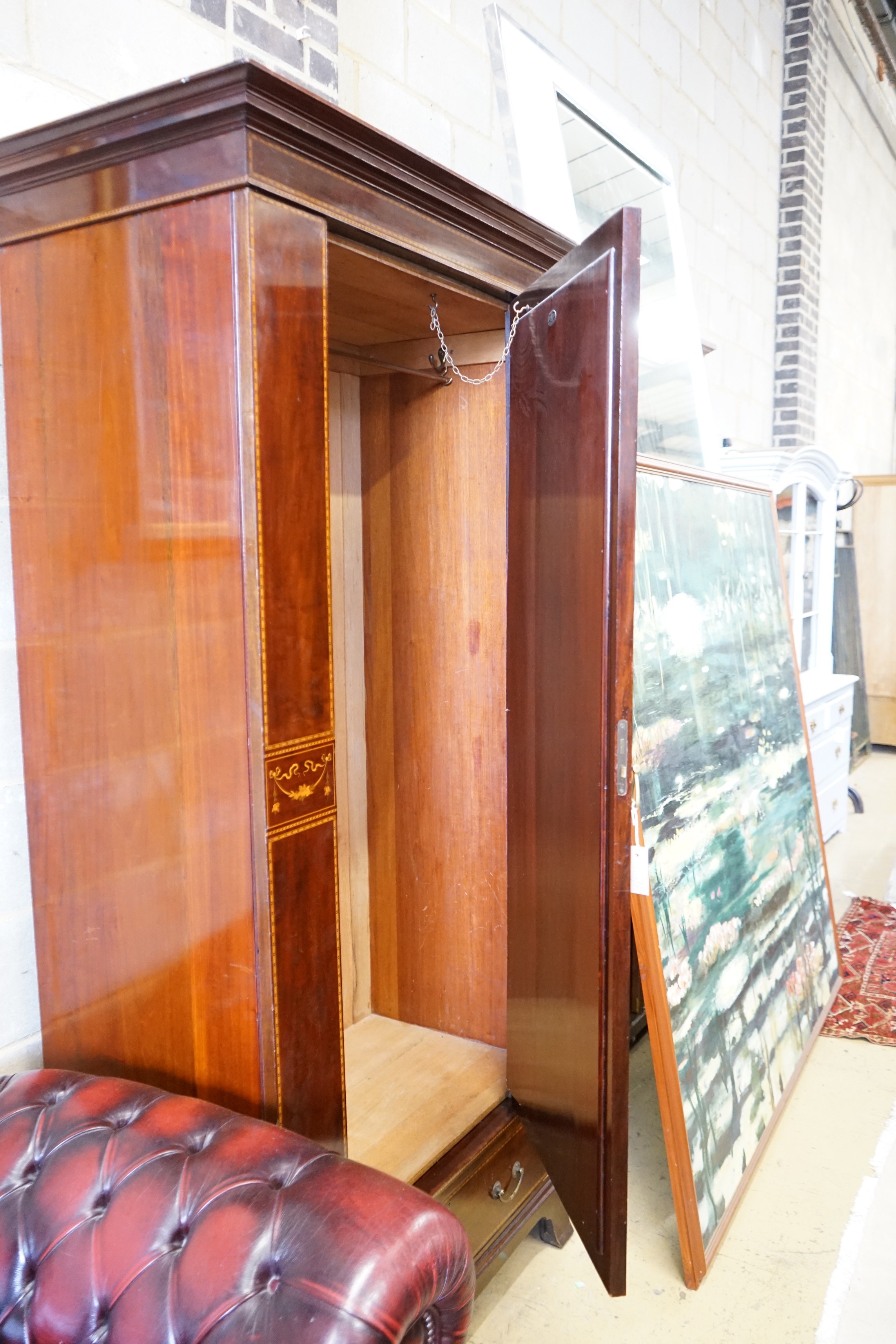 An Edwardian Maple & Co. marquetry inlaid mahogany mirrored door wardrobe, width 104cm, depth 57cm, height 210cm
